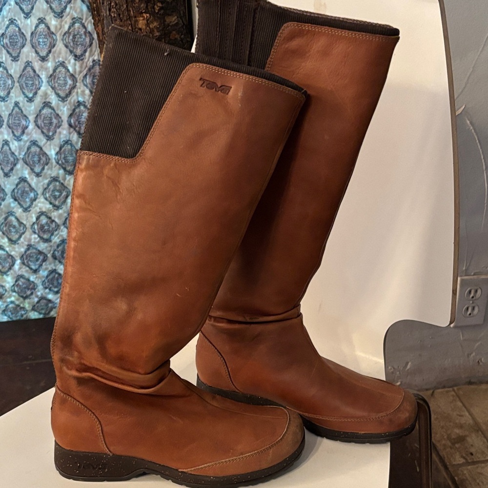 Teva Women's Brown Leather Tall Pull-On Boots